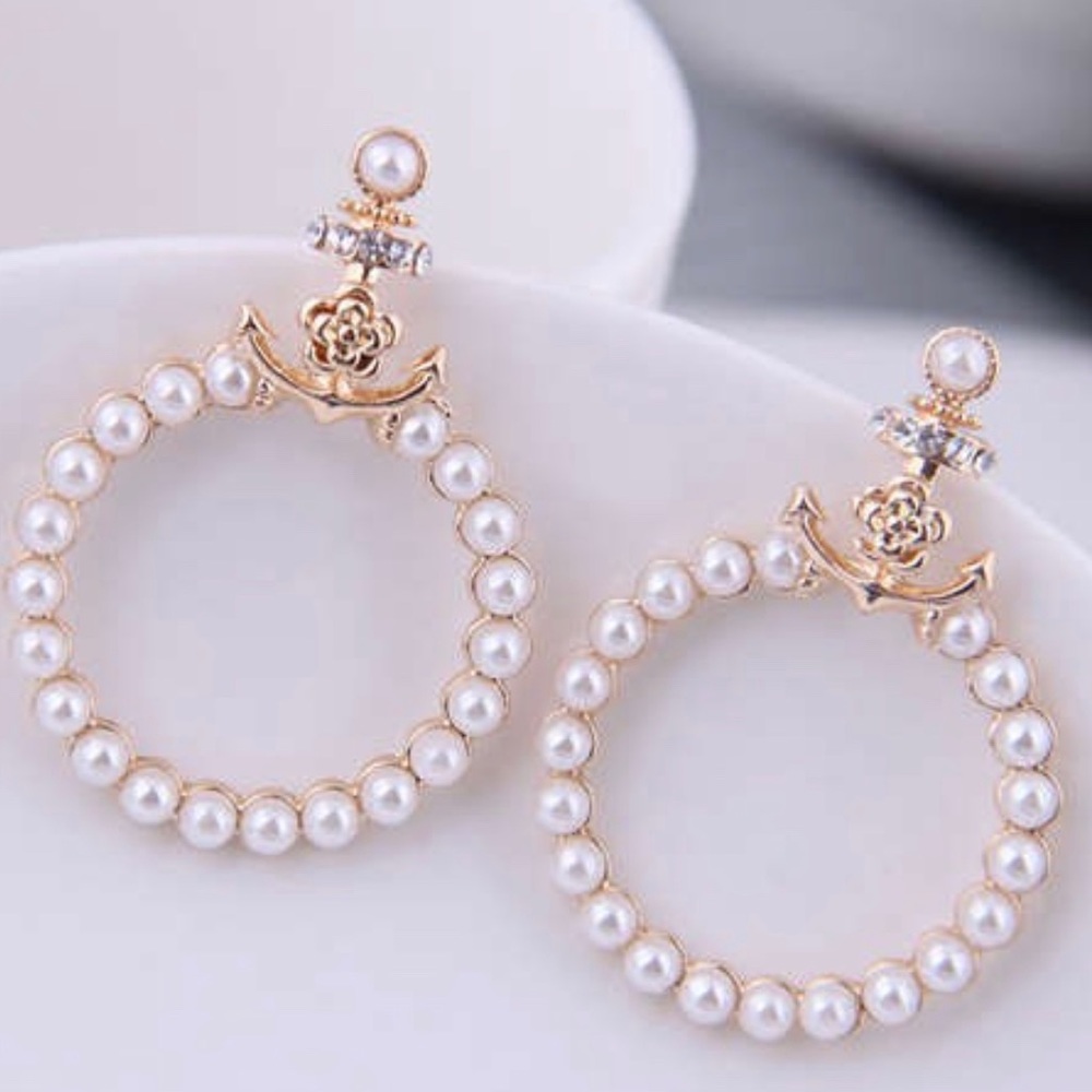 Masters of the Sea Pearl Hoop Earrings